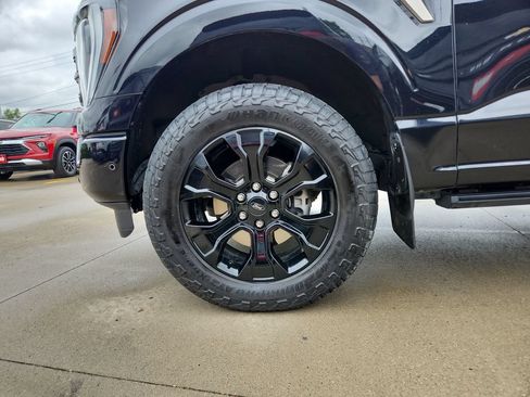 Used 2023 Ford F150 Platinum w/ Equipment Group 701A High AWD/4WD image 29