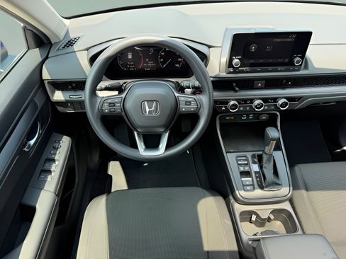 Certified 2024 Honda CR-V EX image 10