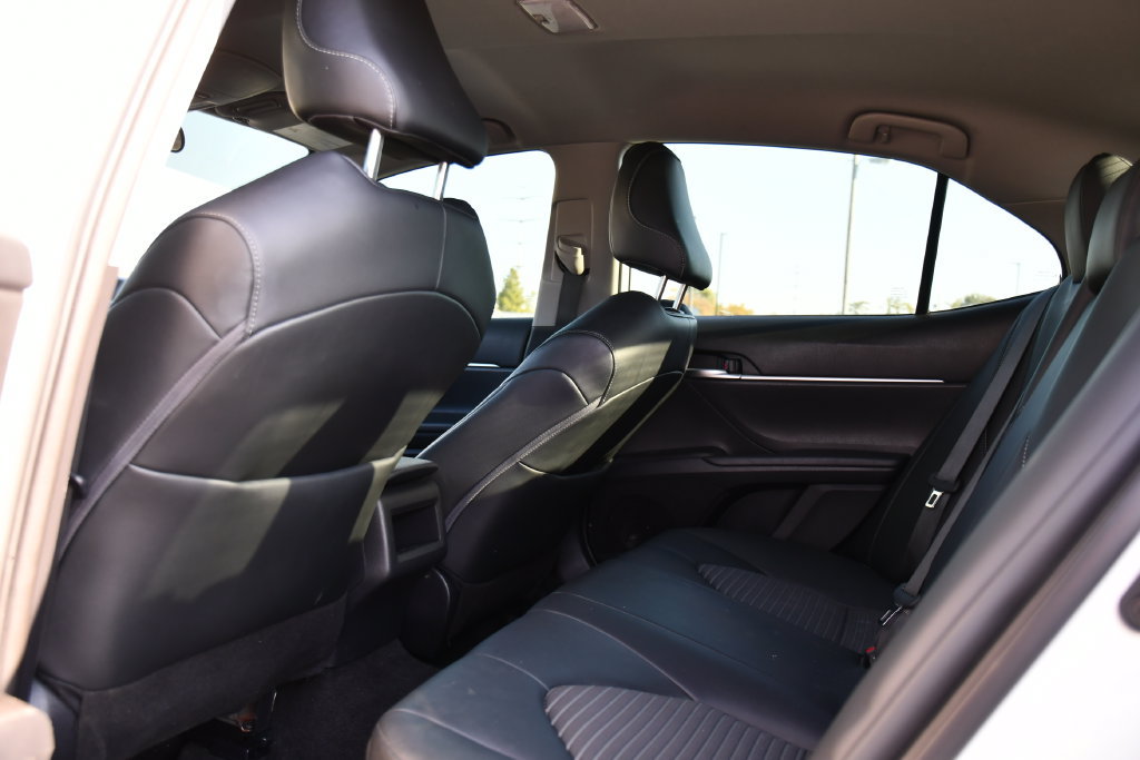 Used 2023 Toyota Camry SE FWD image 17