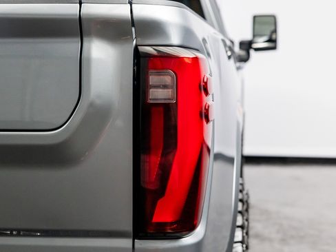 Used 2024 GMC Sierra 2500 Denali Ultimate image 21