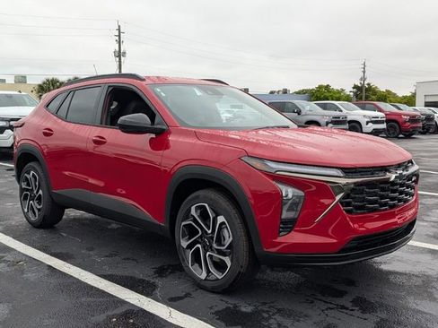 New 2026 Chevrolet Trax RS w/ Driver Confidence Package FWD image 1