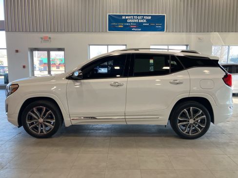 Used 2019 GMC Terrain Denali w/ Driver Alert Package II image 8