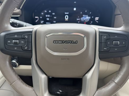 Used 2022 GMC Yukon Denali AWD/4WD image 38