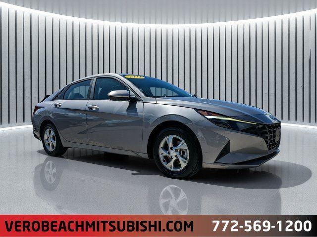 Used 2023 Hyundai Elantra SE FWD image 1