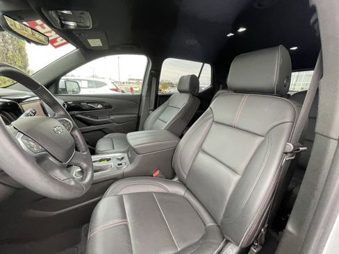 Used 2022 Chevrolet Traverse RS w/ LPO, Roadside Safety Package image 19