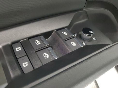 Used 2024 Audi Q4 e-tron Premium Plus image 20