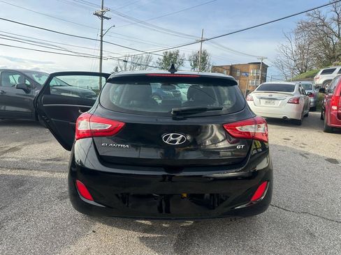 Used 2016 Hyundai Elantra GT w/ Option Group 03 image 15