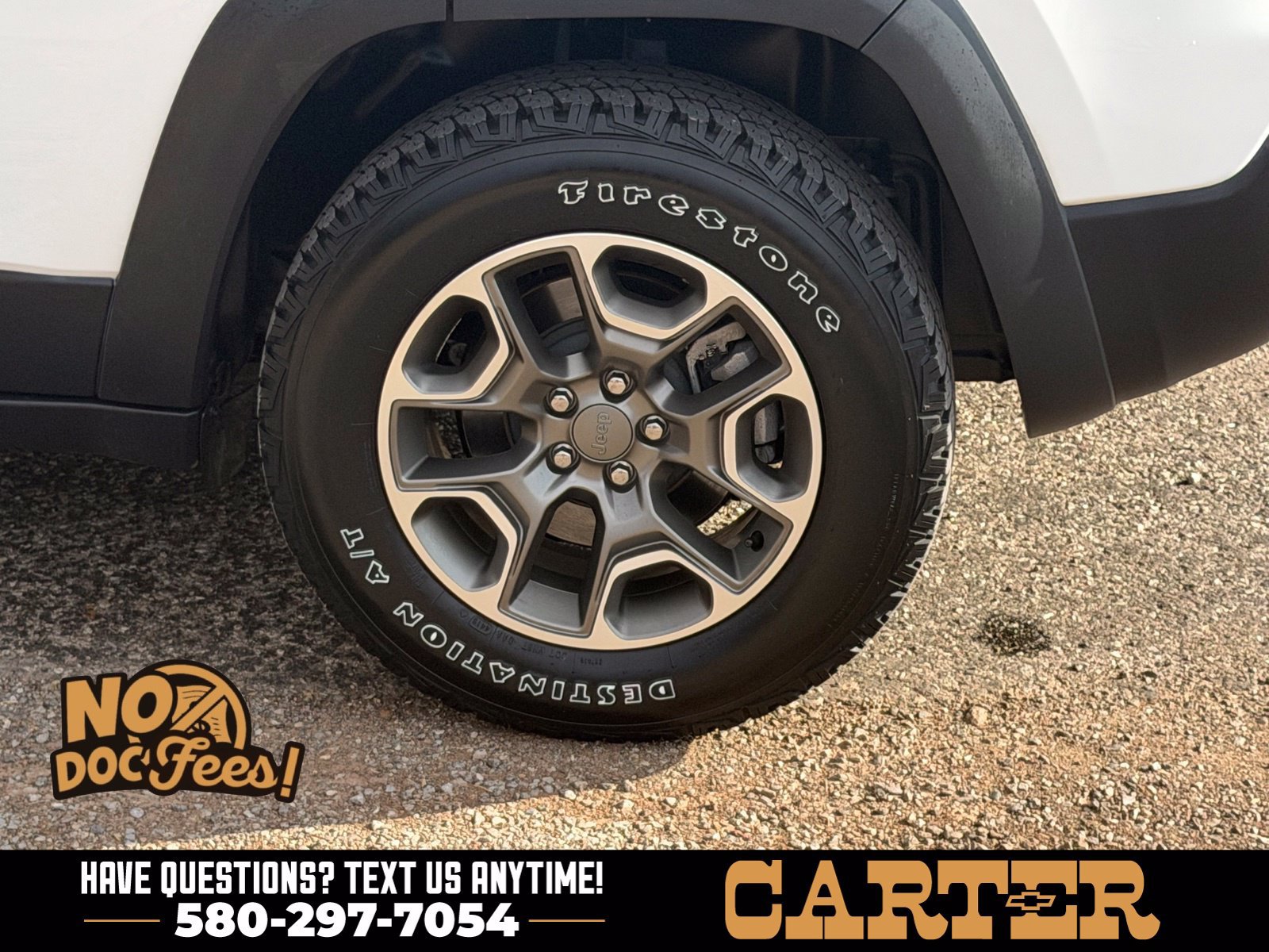 Used 2020 Jeep Cherokee Trailhawk AWD/4WD image 11