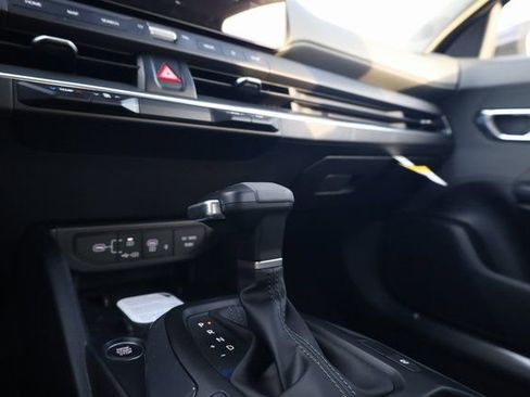 New 2025 Kia K4 EX image 23