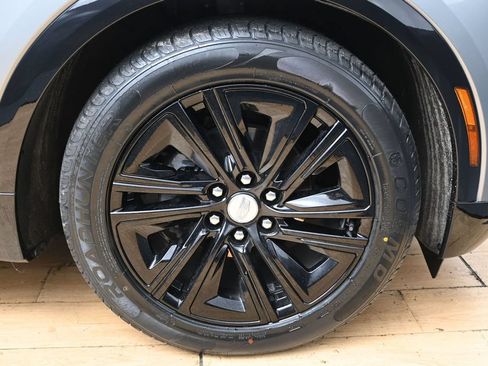 Used 2024 Cadillac Lyriq Luxury AWD/4WD image 14