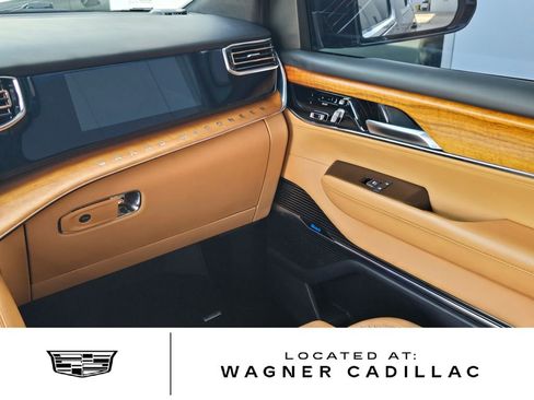 Used 2023 Jeep Grand Wagoneer Series III image 22