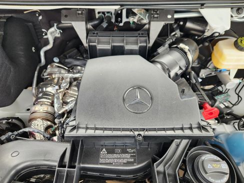 New 2025 Mercedes-Benz Sprinter 2500 image 31