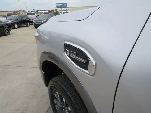 Used 2017 Nissan Titan PRO-4X image 24