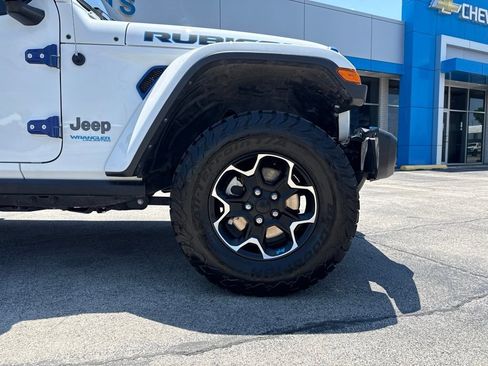 Used 2022 Jeep Wrangler Unlimited Rubicon 4xe w/ Cold Weather Group AWD/4WD image 3