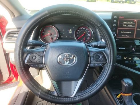 Used 2021 Toyota Camry XSE FWD image 13