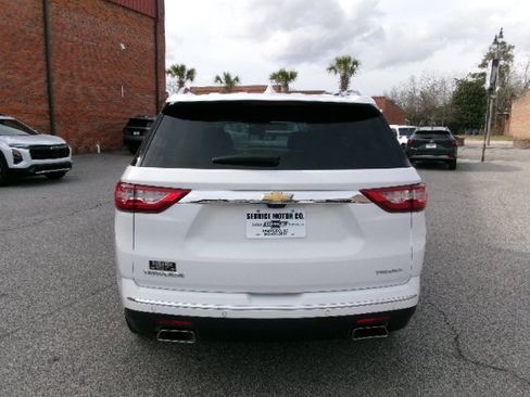 Used 2021 Chevrolet Traverse Premier image 4
