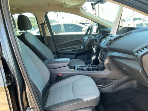 Used 2017 Ford Escape S FWD image 19