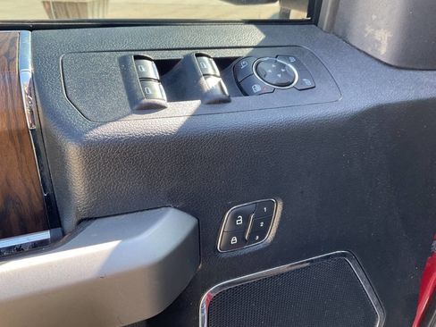 Used 2020 Ford F150 Lariat w/ Equipment Group 502A Luxury image 14