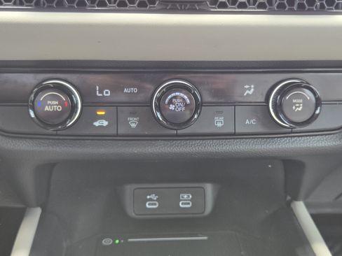 Used 2026 Honda HR-V LX image 15