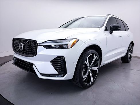 Used 2023 Volvo XC60 B5 Ultimate w/ Protection Package AWD/4WD image 38