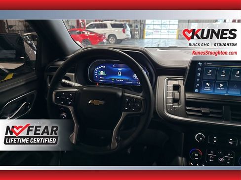 Used 2023 Chevrolet Suburban Premier image 37