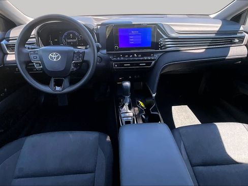 Used 2025 Toyota Camry LE FWD image 15