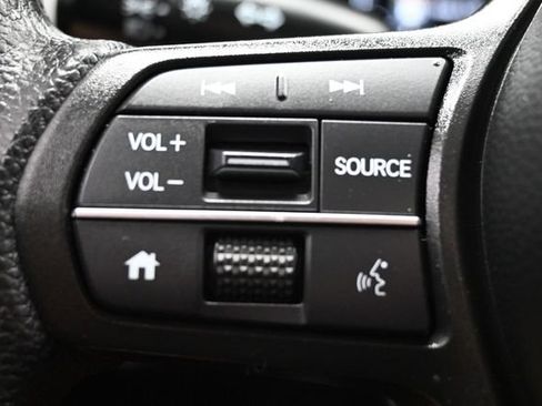 Used 2025 Honda HR-V LX image 17
