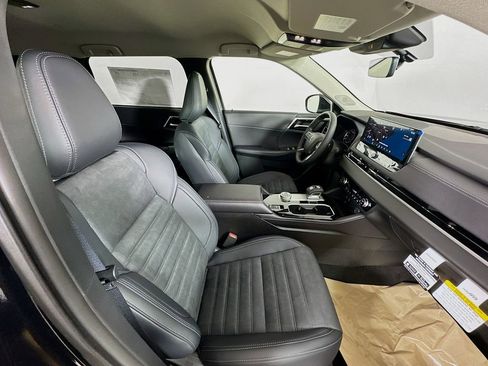 New 2026 Mitsubishi Outlander SE image 28