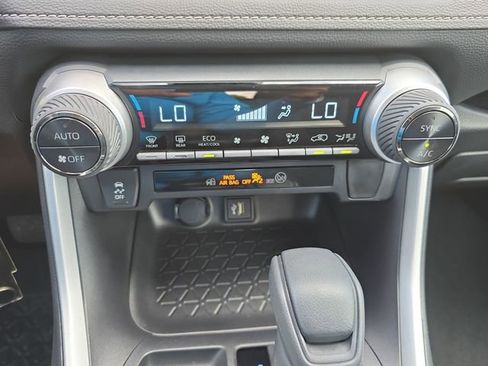 Used 2025 Toyota RAV4 LE image 23
