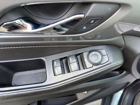 Used 2023 Chevrolet Traverse LT w/ LPO, Floor Liner Package image 18