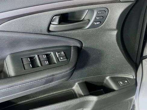 Used 2023 Honda Passport EX-L image 12