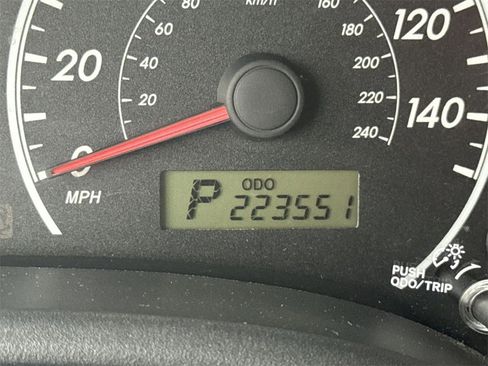 Used 2013 Toyota Corolla LE Special Edition image 12