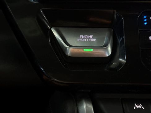 Used 2022 GMC Sierra 1500 Denali w/ Denali Carbonpro Edition AWD/4WD image 24