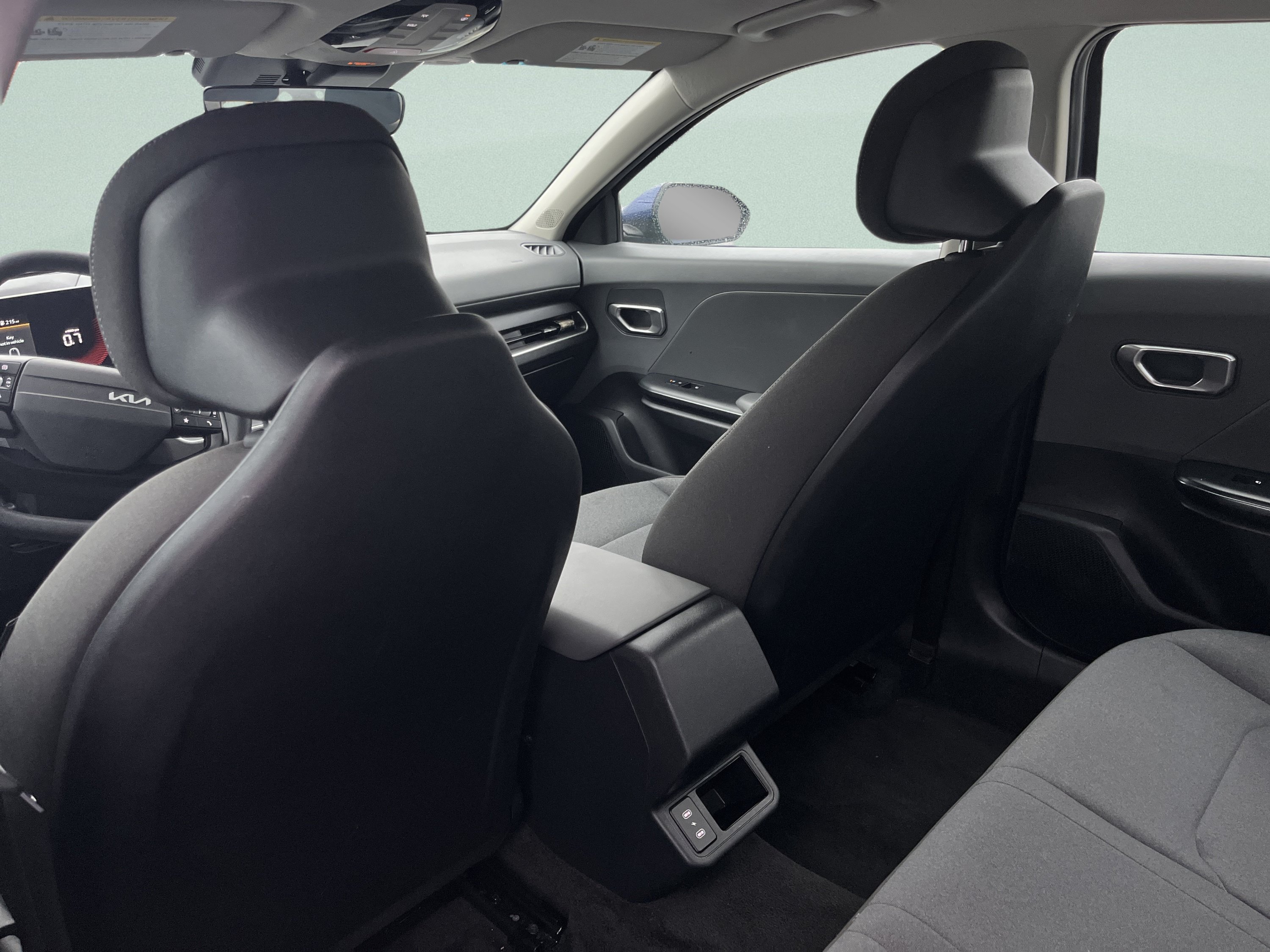Used 2025 Kia K4 FWD image 23