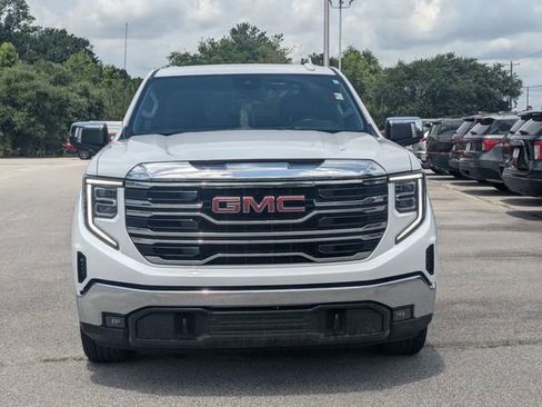 Used 2025 GMC Sierra 1500 SLT RWD image 8