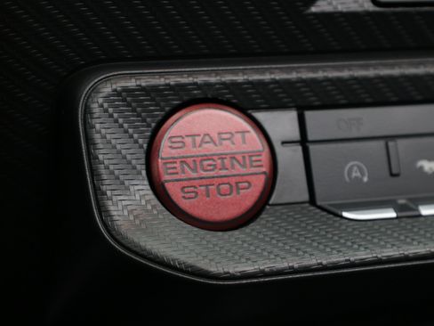 Used 2025 Ford Mustang Premium RWD image 29