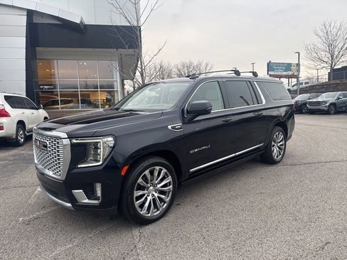 Used 2021 GMC Yukon XL Denali w/ Denali Ultimate Package image 2
