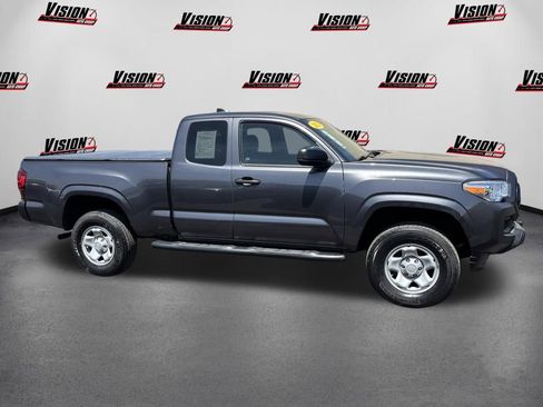Used 2021 Toyota Tacoma SR AWD/4WD image 4