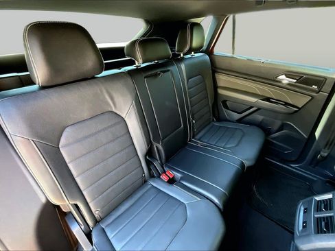 Used 2021 Volkswagen Atlas Cross Sport SEL Premium R-Line AWD/4WD image 20