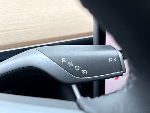 Used 2019 Tesla Model 3 Long Range image 31