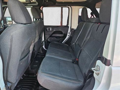Used 2024 Jeep Wrangler Unlimited Sahara AWD/4WD image 23