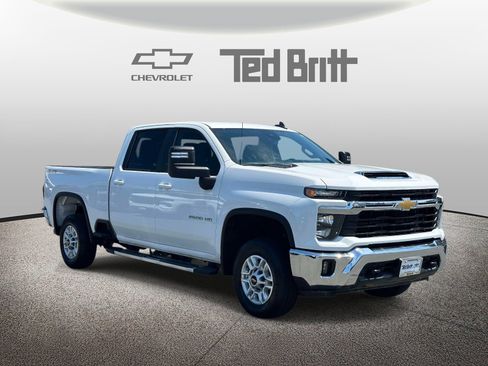 Certified 2025 Chevrolet Silverado 2500 LT w/ Convenience Package AWD/4WD image 3