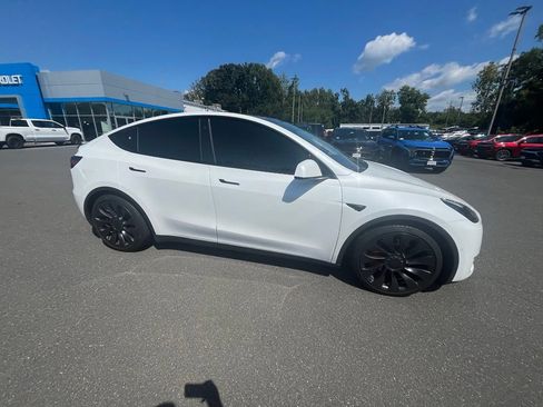 Used 2021 Tesla Model Y Performance AWD/4WD image 2