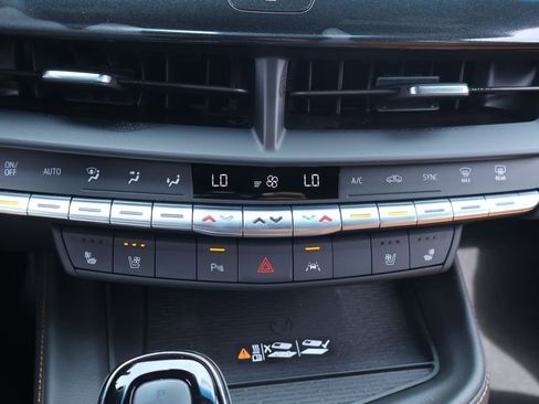 Used 2024 Cadillac CT4 Premium Luxury RWD image 23