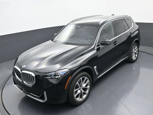 Used 2026 BMW X5 xDrive40i AWD/4WD image 32