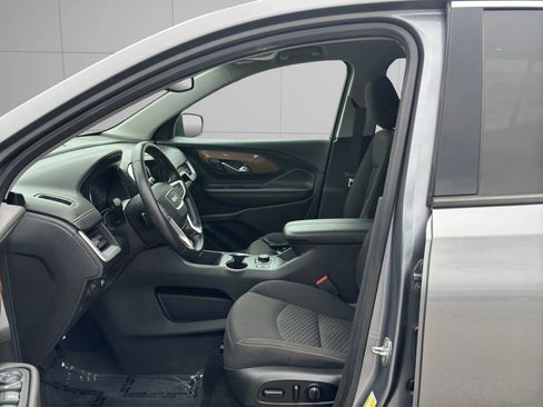 Used 2020 GMC Terrain SLE w/ Driver Convenience Package image 12