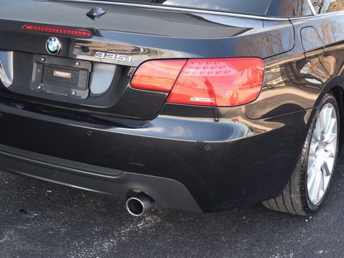 Used 2012 BMW 335i Convertible RWD image 19