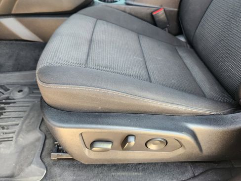 Used 2023 Chevrolet Colorado LT w/ LT Convenience Package II image 20