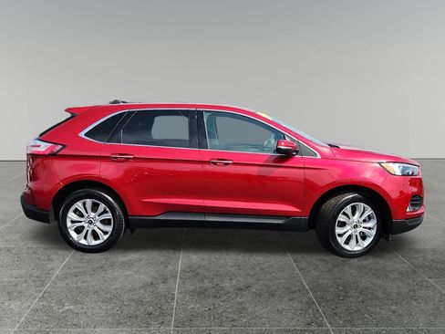 Used 2024 Ford Edge Titanium image 8
