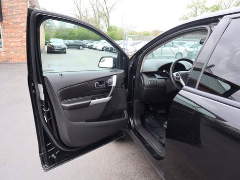 Used 2014 Ford Edge SE w/ Equipment Group 101A AWD/4WD image 19